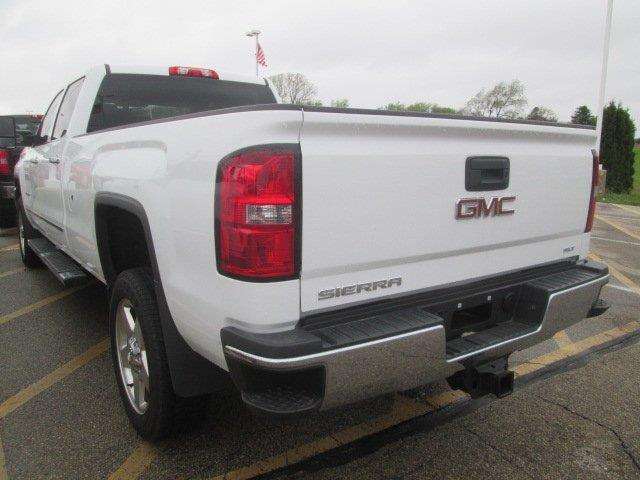 2015 GMC Sierra 2500HD SLT Crew Cab 4X4 Long Bed